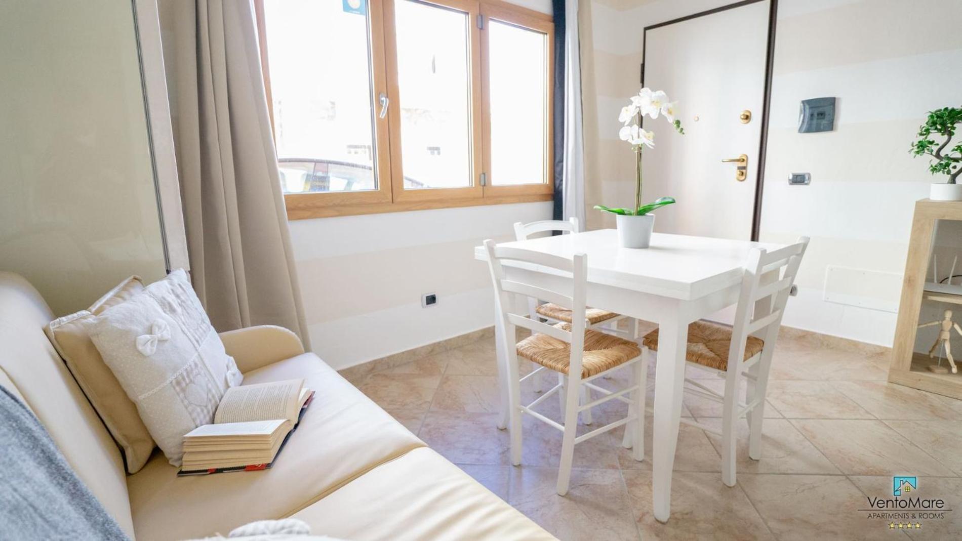 Apartments & Suites Vento Mare Palau Buitenkant foto
