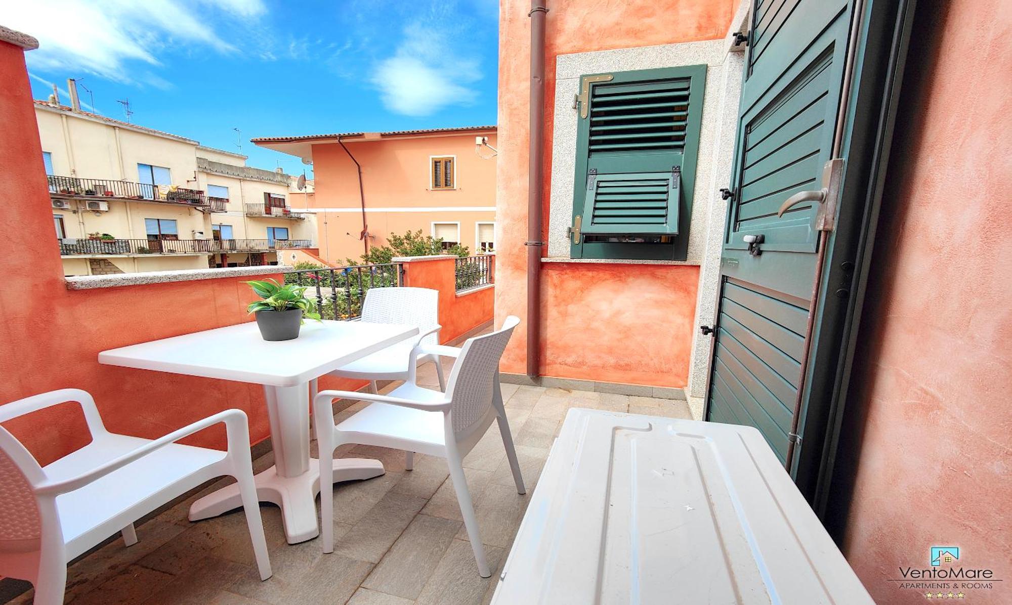 Apartments & Suites Vento Mare Palau Buitenkant foto